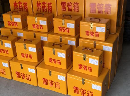 崖城镇玻璃钢雷管箱的使用寿命一般是多少？